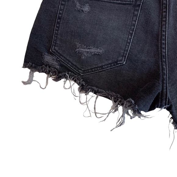 EXPRESS DISTRESSED HIGH-RISE JEAN SHORTS - Picture 10 of 14